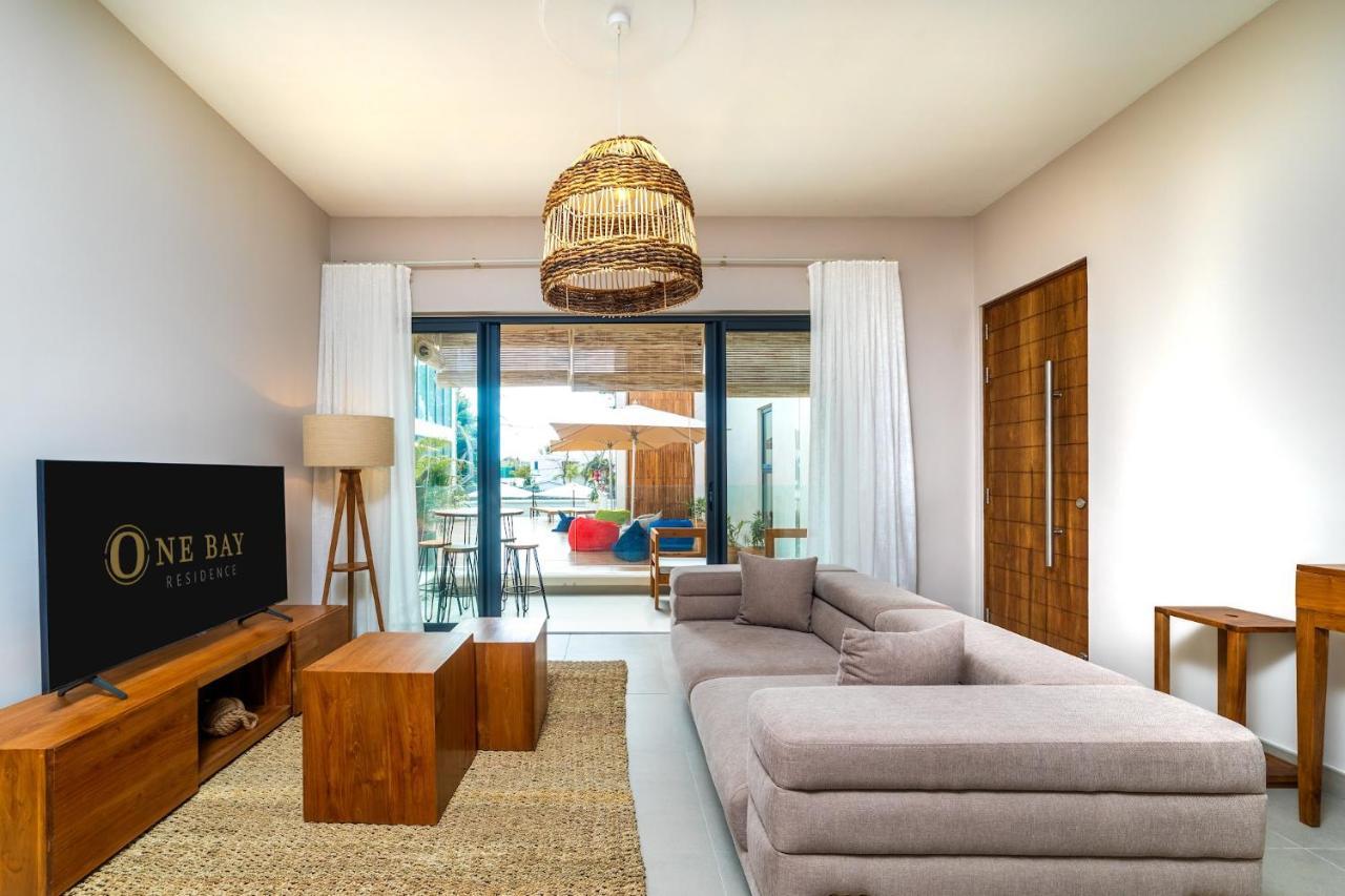 One Bay Modern Contemporary Flat 4 *